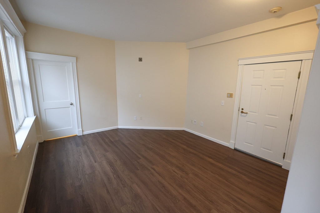 1 bed, 1 bath apartment for rent at 706 Huntington Ave Unit 106, Mission Hill — photo 6 of 12