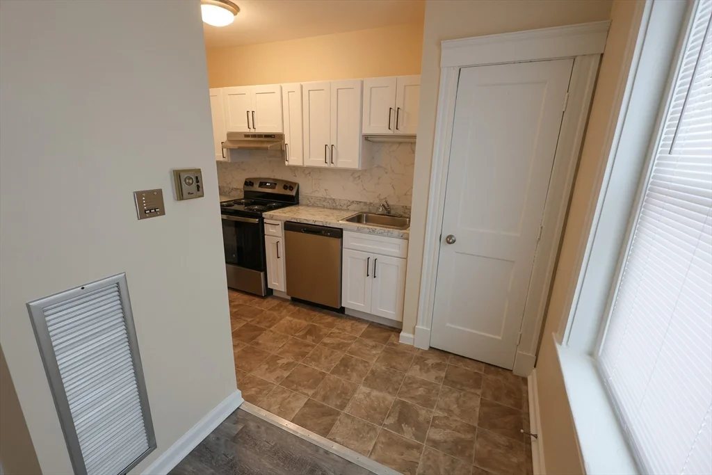 1 bed, 1 bath apartment for rent at 706 Huntington Ave Unit 506, Mission Hill — photo 3 of 12