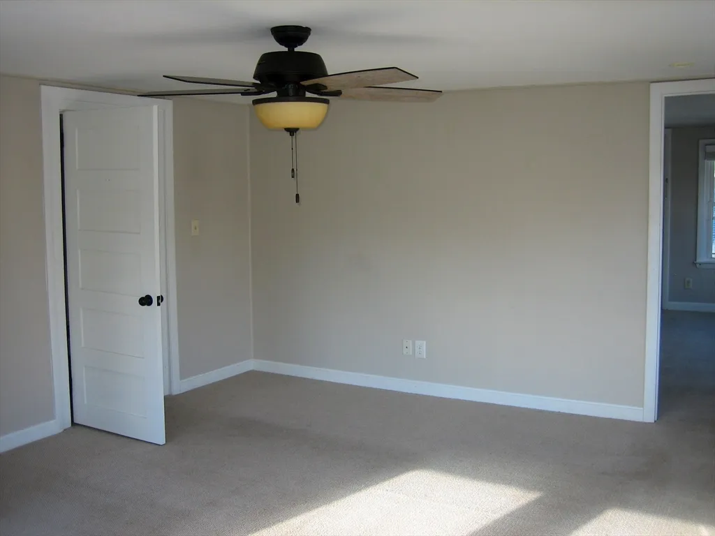 3 bed, 1 bath apartment for rent at 706 Lancaster St Unit 2, Leominster — photo 6 of 11