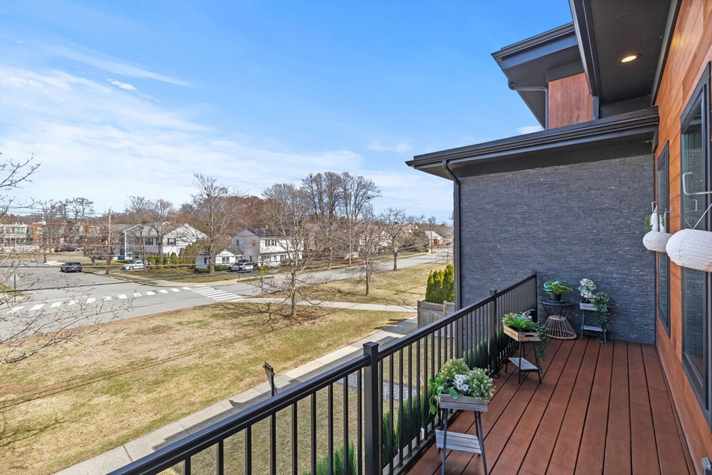 5 bed, 4+ bath apartment for rent at 706 Saw Mill Brook Pkwy, Newton Center — photo 38 of 41
