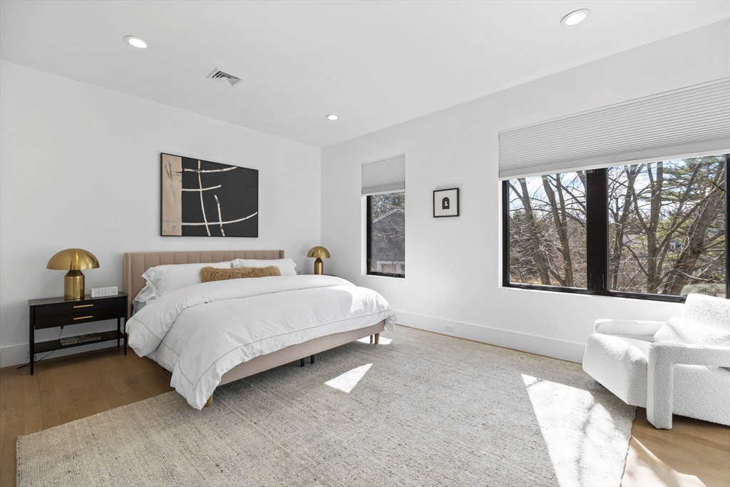 5 bed, 4+ bath apartment for rent at 706 Saw Mill Brook Pkwy, Newton Center — photo 19 of 41