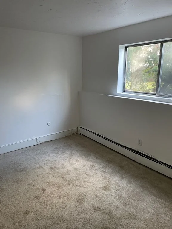 2 bed, 1 bath apartment for rent at 707 Bedford Unit 13, Abington — photo 4 of 6