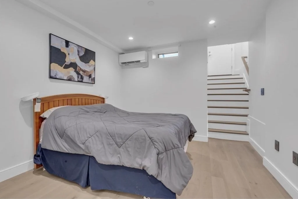 1 bed, 1 bath apartment for rent at 708 E 6th St Unit 1, South Boston — photo 6 of 11