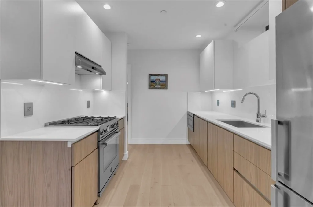 1 bed, 1 bath apartment for rent at 708 E 6th St Unit 1, South Boston