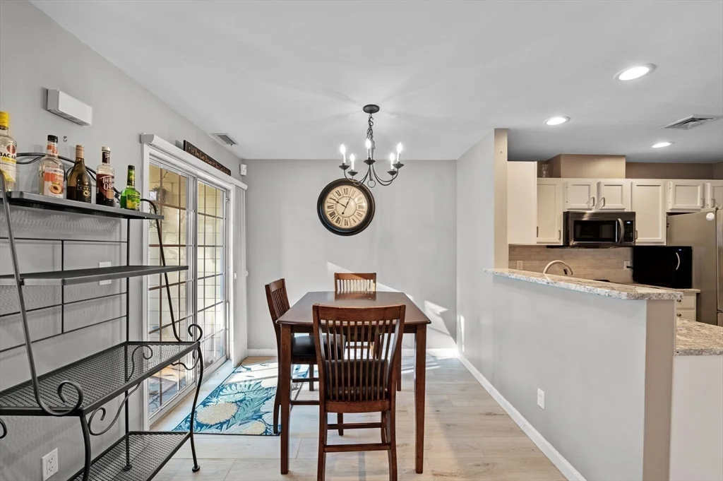 2 bed, 1 bath apartment for rent at 709 Gazebo Cir Unit 709, Reading — photo 5 of 25