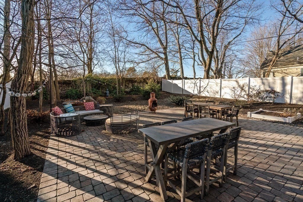 4 bed, 3 bath apartment for rent at 709 Hammond St Unit 2, Chestnut Hill — photo 31 of 33