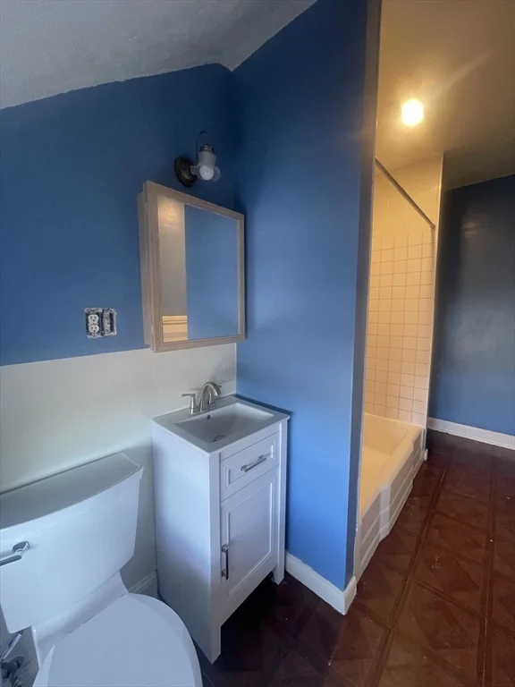 3 bed, 1 bath apartment for rent at 709 Maple St Unit 3, Fall River — photo 12 of 14