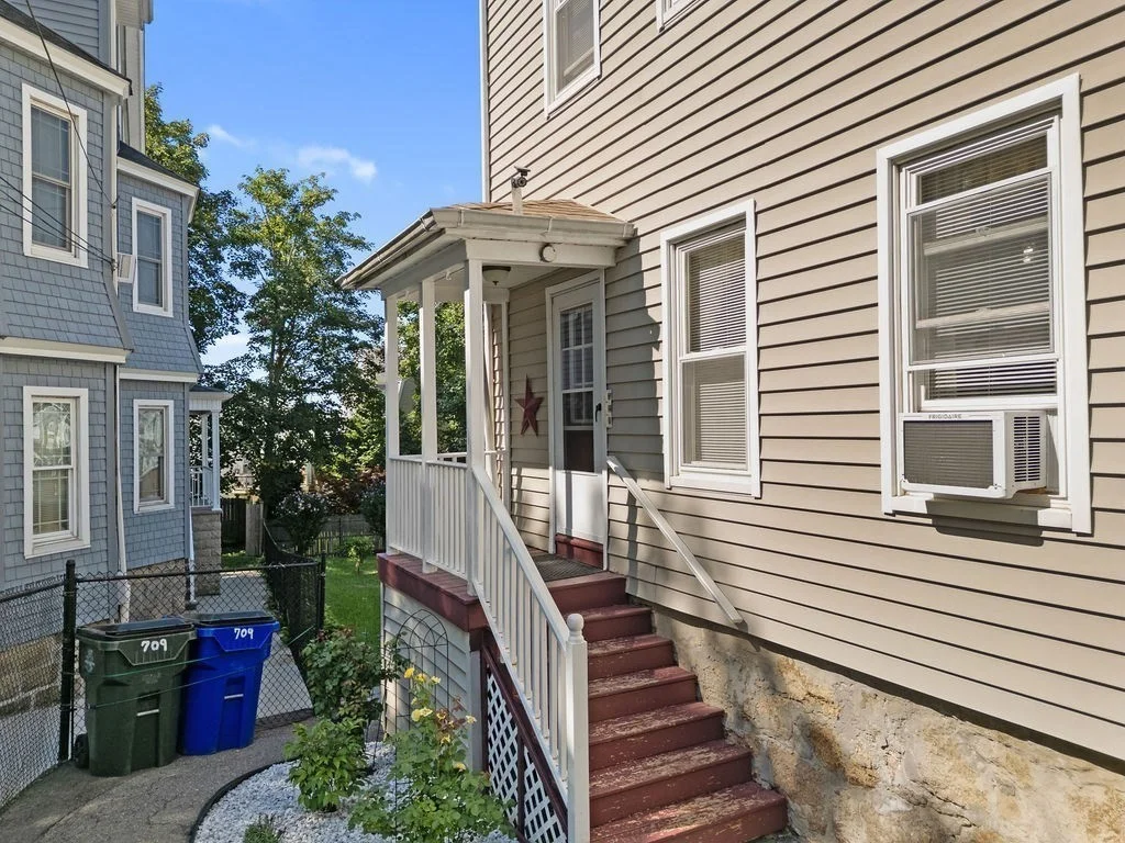 3 bed, 1 bath apartment for rent at 709 Maple St Unit 3, Fall River — photo 14 of 14