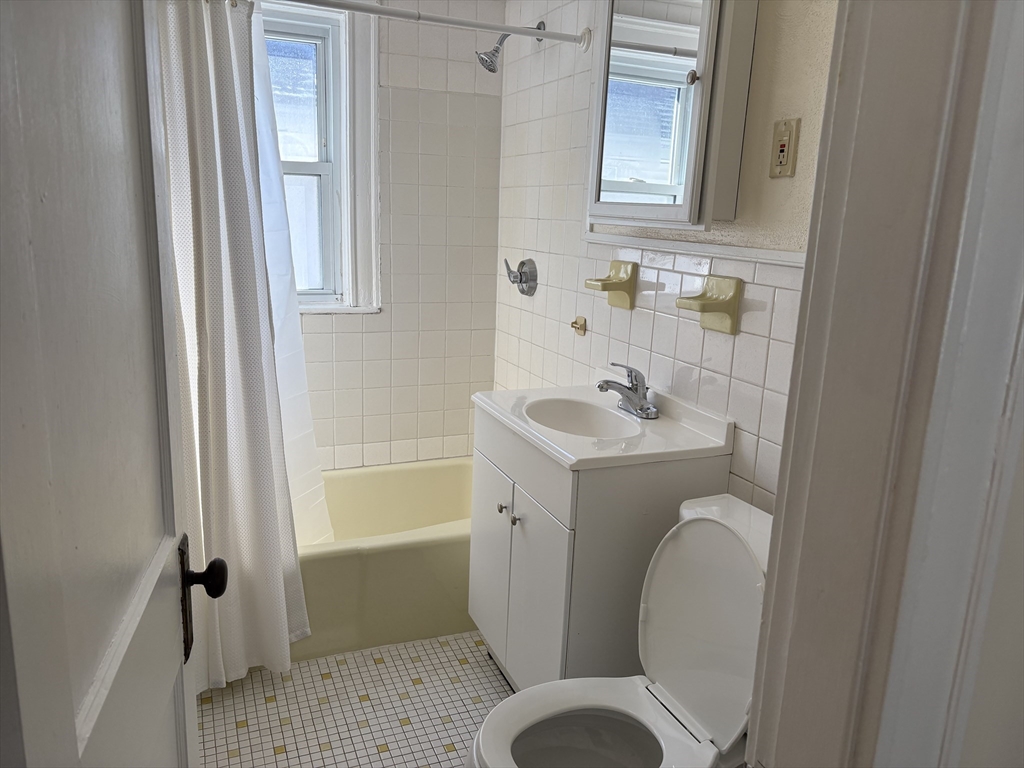 2 bed, 1 bath apartment for rent at 70A Unity Unit A, Belmont — photo 10 of 15
