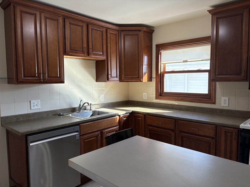 2 bed, 1 bath apartment for rent at 70A Unity Unit A, Belmont — photo 14 of 15