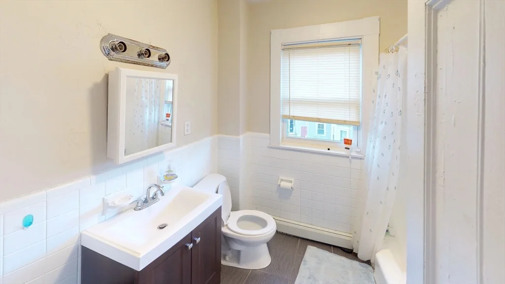 4 bed, 2 bath apartment for rent at 71-73 Chestnut Hill Ave Unit 71, Brighton — photo 13 of 14