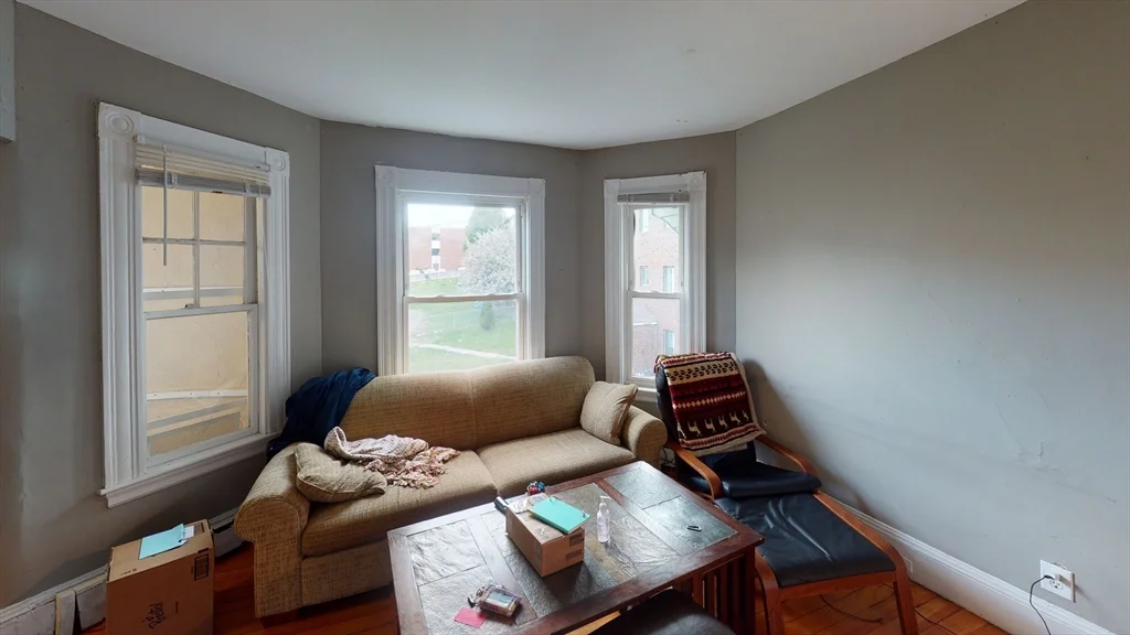 4 bed, 2 bath apartment for rent at 71-73 Chestnut Hill Ave Unit 73, Brighton — photo 10 of 13