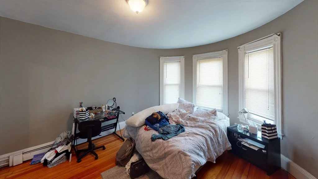 4 bed, 2 bath apartment for rent at 71-73 Chestnut Hill Ave Unit 73, Brighton — photo 9 of 13