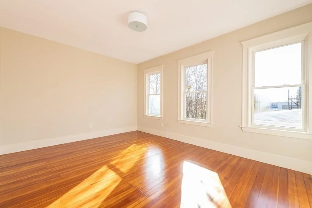 4 bed, 2 bath apartment for rent at 71 Adams St Unit 3, Magoun Square — photo 6 of 13