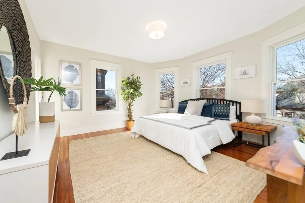4 bed, 2 bath apartment for rent at 71 Adams St Unit 3, Magoun Square — photo 11 of 13