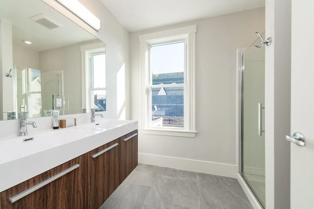 4 bed, 2 bath apartment for rent at 71 Adams St Unit 3, Magoun Square — photo 5 of 13