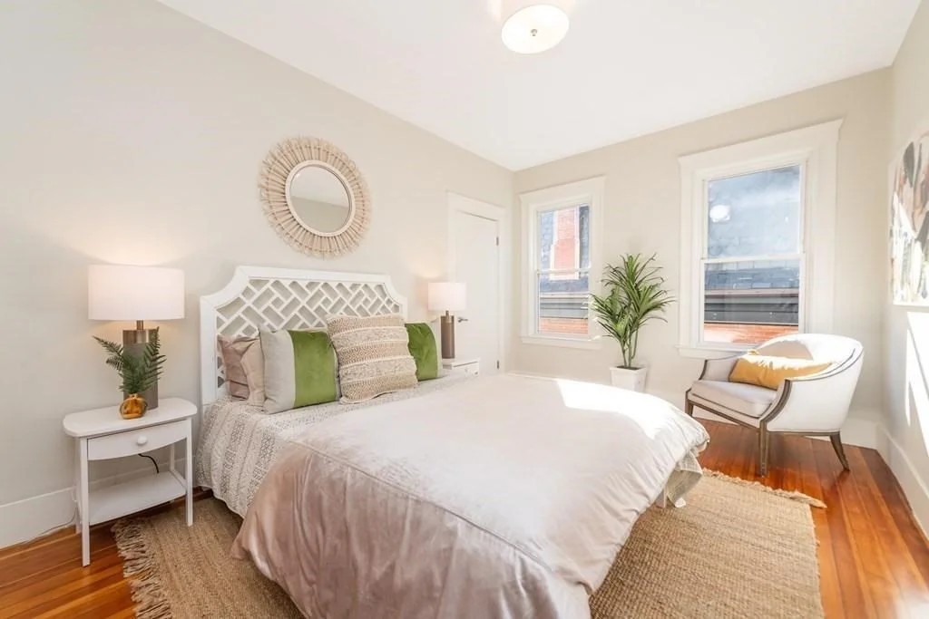 4 bed, 2 bath apartment for rent at 71 Adams St Unit 3, Magoun Square — photo 7 of 13