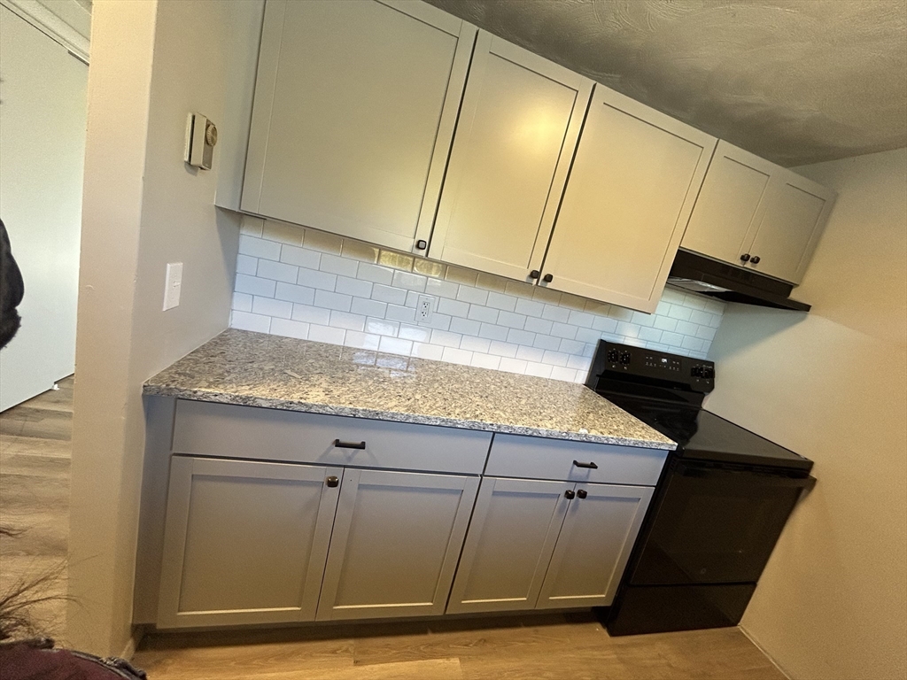 2 bed, 1 bath apartment for rent at 71 American Legion Highway Unit 71, Westport — photo 1 of 7