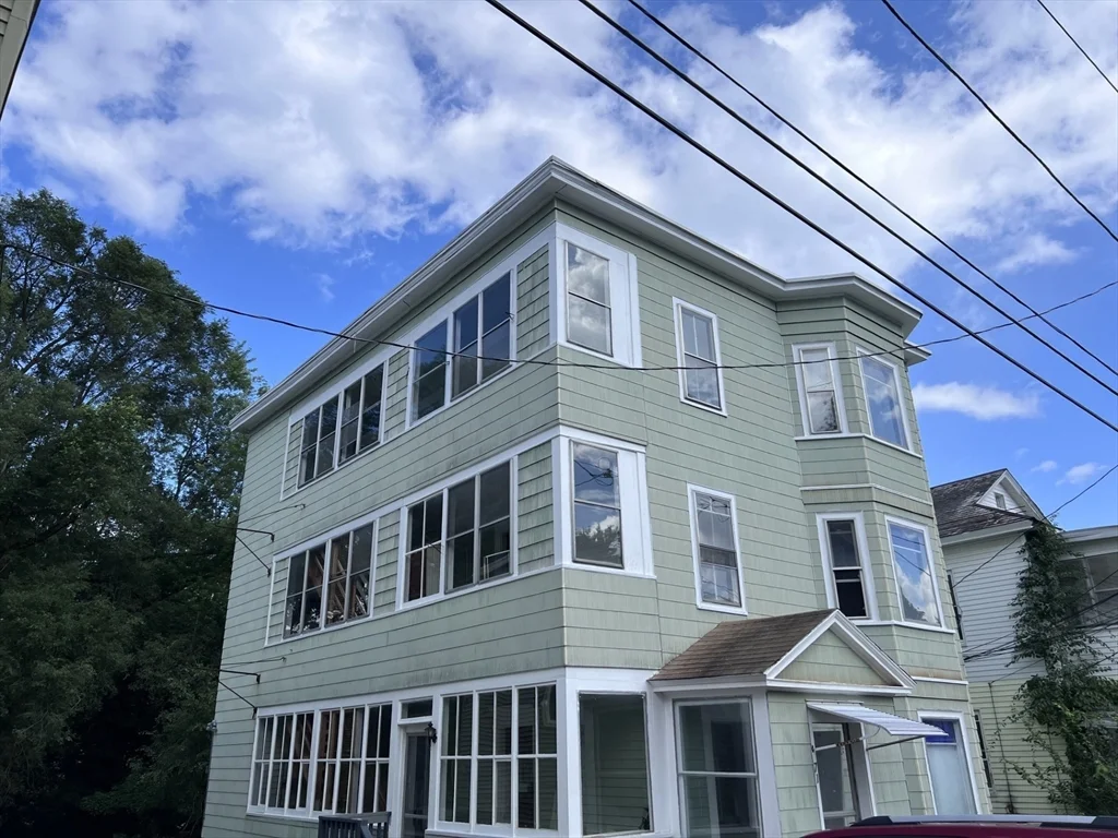 2 bed, 1 bath apartment for rent at 71 Ash St Unit 3, Gardner — photo 1 of 17