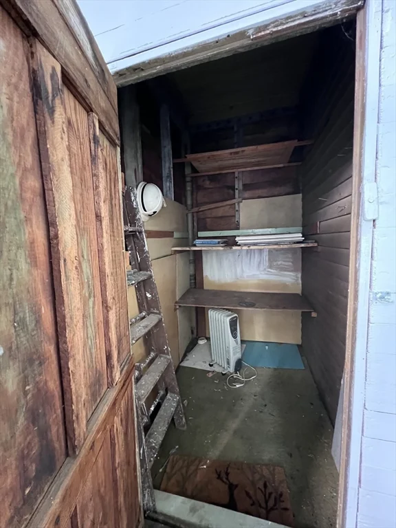 2 bed, 1 bath apartment for rent at 71 Ash St Unit 3, Gardner — photo 13 of 17