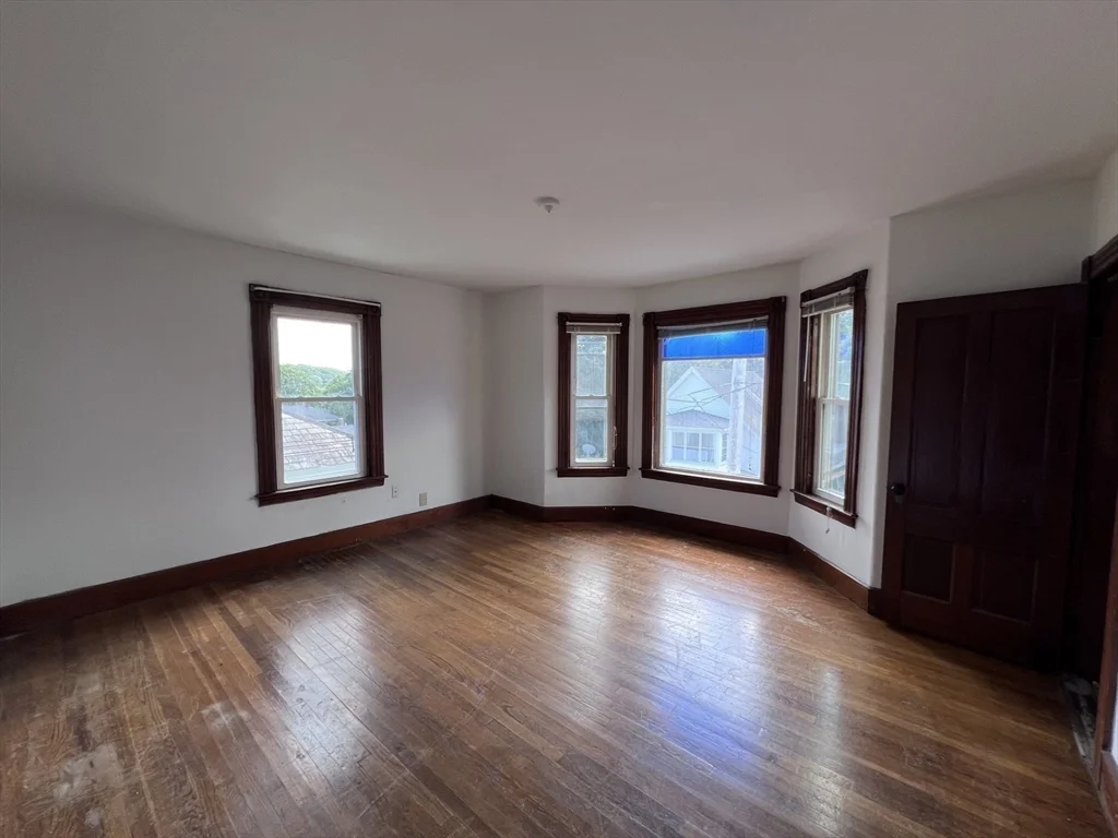 2 bed, 1 bath apartment for rent at 71 Ash St Unit 3, Gardner — photo 10 of 17