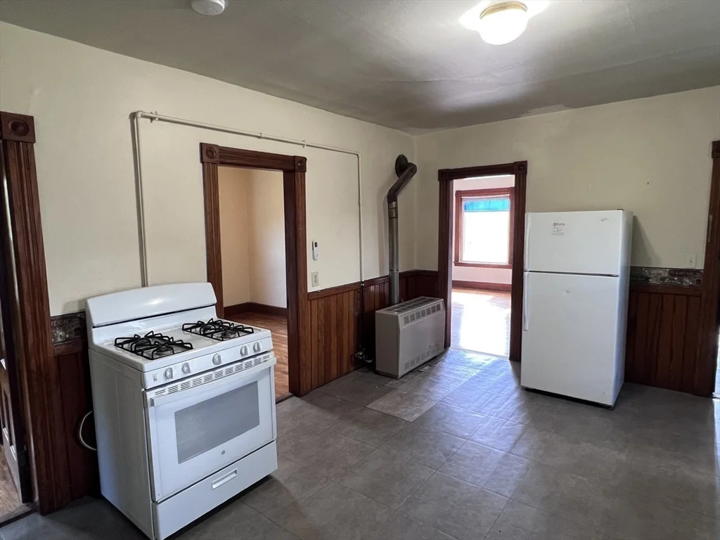 2 bed, 1 bath apartment for rent at 71 Ash St Unit 3, Gardner — photo 9 of 17