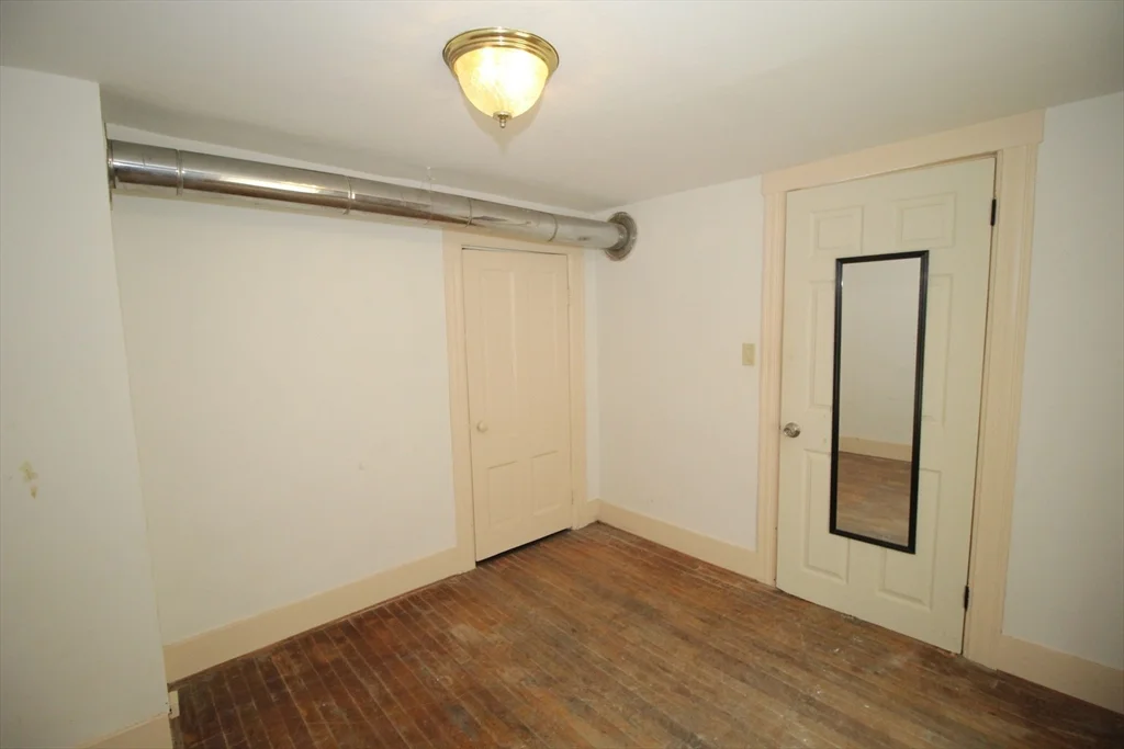 1 bed, 1 bath apartment for rent at 71 Ash Unit G, Gardner — photo 3 of 9