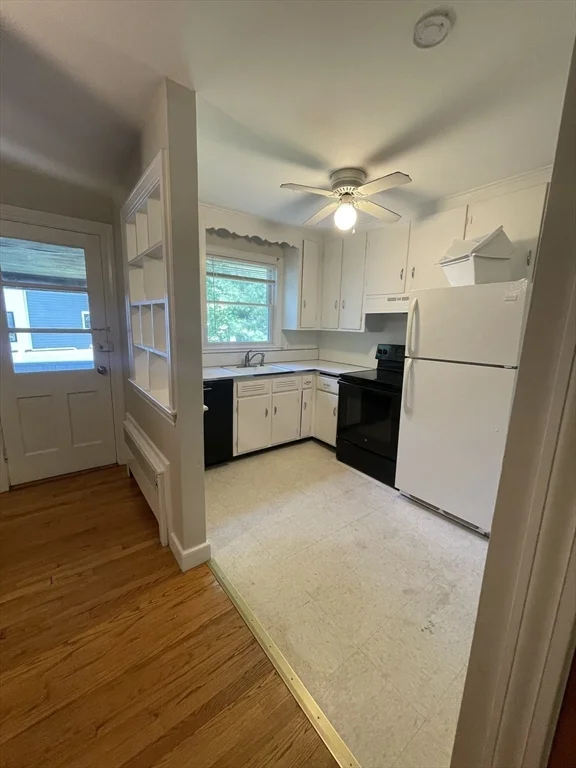 2 bed, 1 bath apartment for rent at 71 Blake St Unit 71, Newtonville — photo 6 of 13