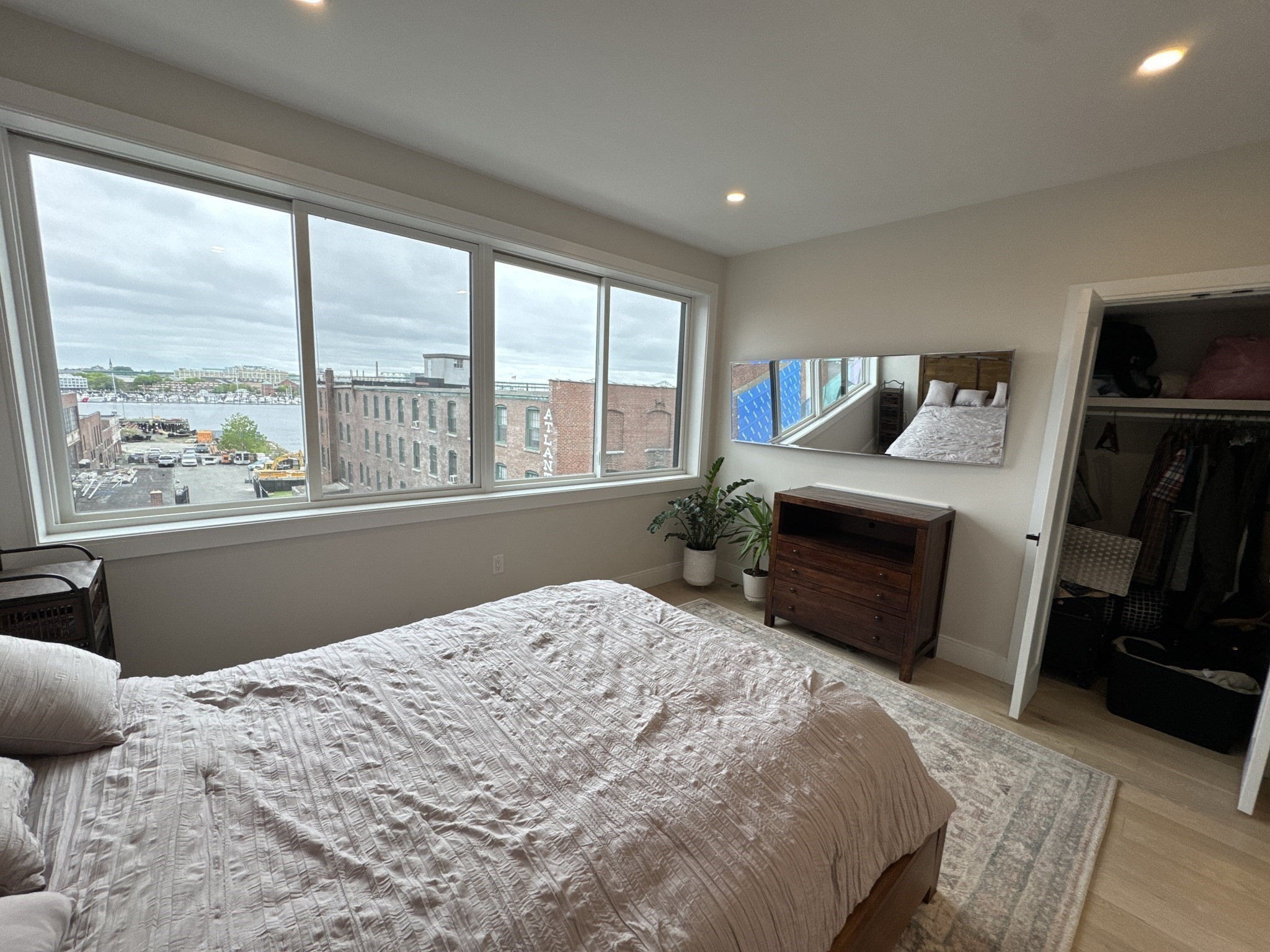 2 bed, 2.5 bath apartment for rent at 71 Border St Unit 401, East Boston — photo 14 of 33