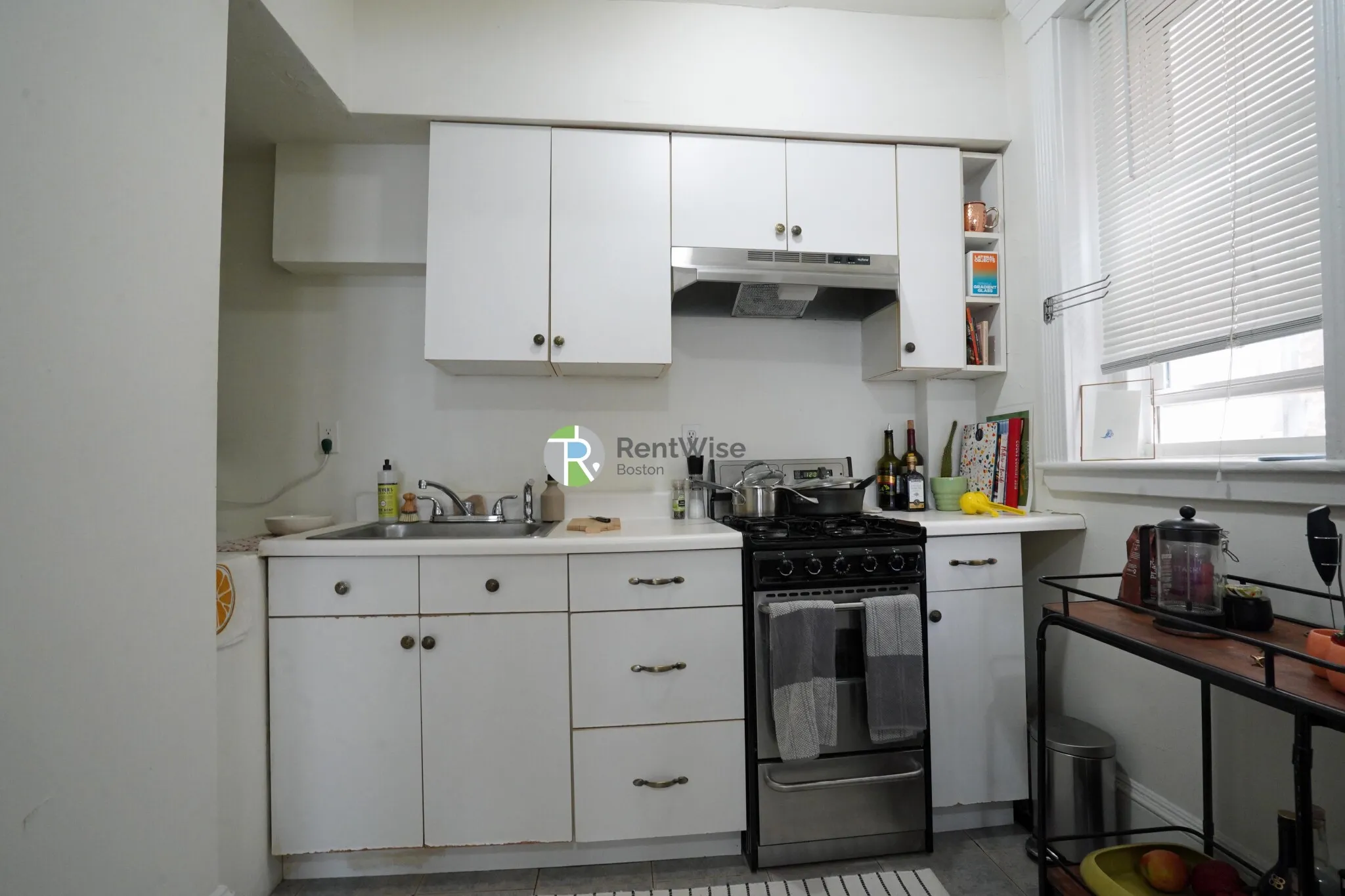Studio bed, 1 bath apartment for rent at 71 Brighton Ave Unit 1, Allston — photo 5 of 19