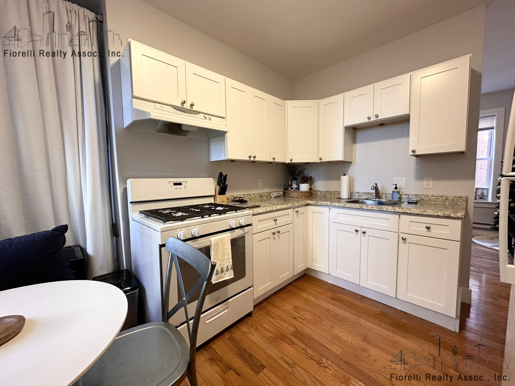 2 bed, 1 bath apartment for rent at 71 Charter St Unit 3F, North End — photo 4 of 7