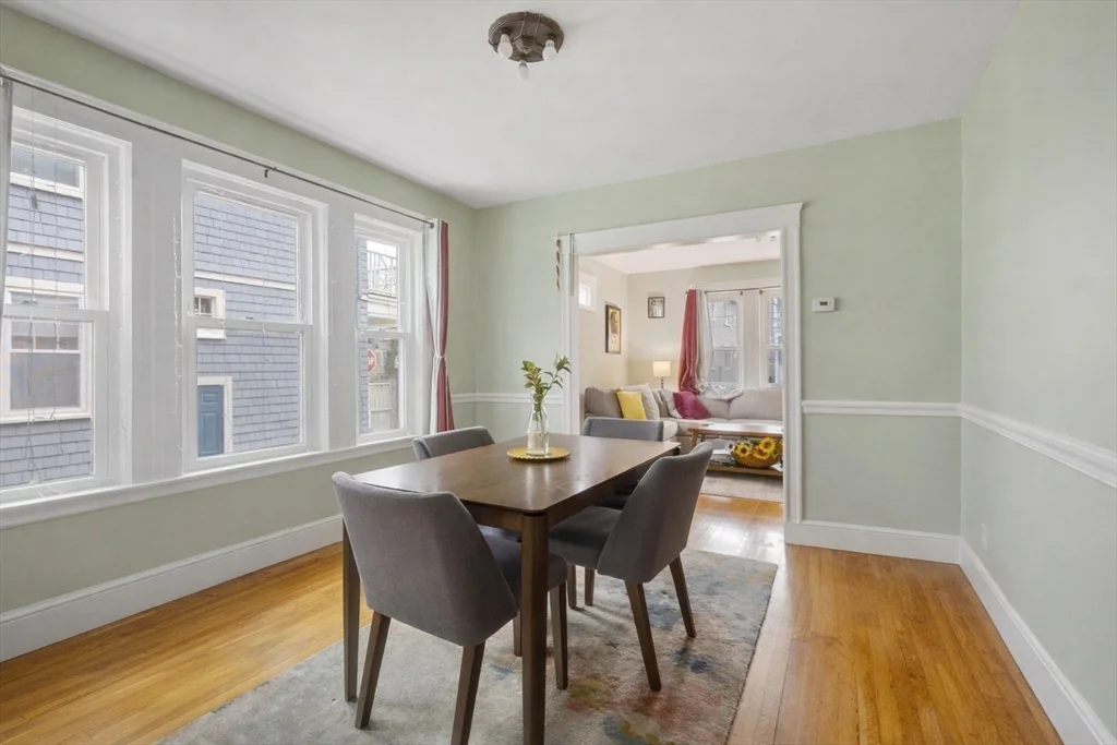 2 bed, 1 bath apartment for rent at 71 Chilton St Unit 1, West Cambridge — photo 3 of 16