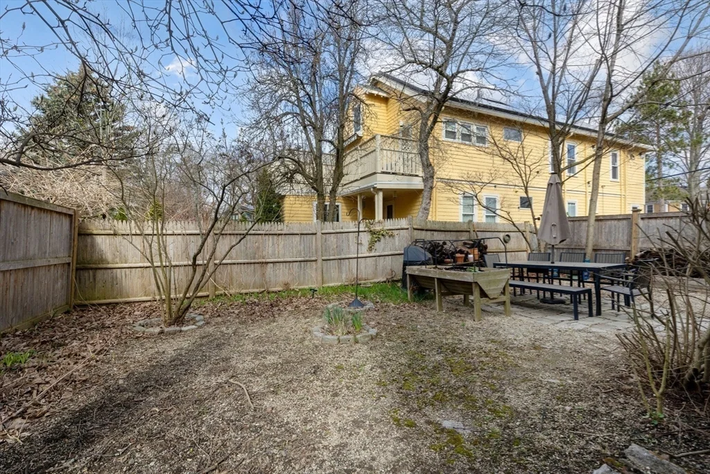 2 bed, 1 bath apartment for rent at 71 Chilton St Unit 1, West Cambridge — photo 12 of 16