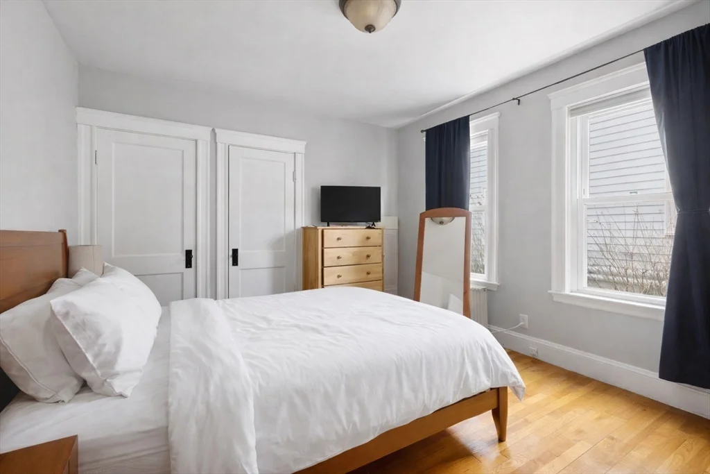 2 bed, 1 bath apartment for rent at 71 Chilton St Unit 1, West Cambridge — photo 8 of 16
