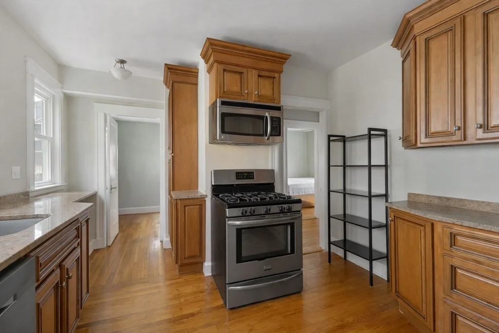 2 bed, 1 bath apartment for rent at 71 Chilton St Unit 1, West Cambridge — photo 6 of 16