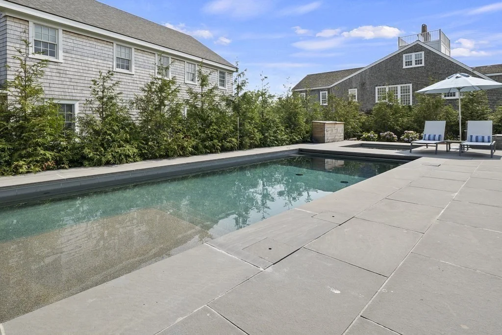 5 bed, 4+ bath apartment for rent at 71 Cliff Rd, Nantucket — photo 18 of 20