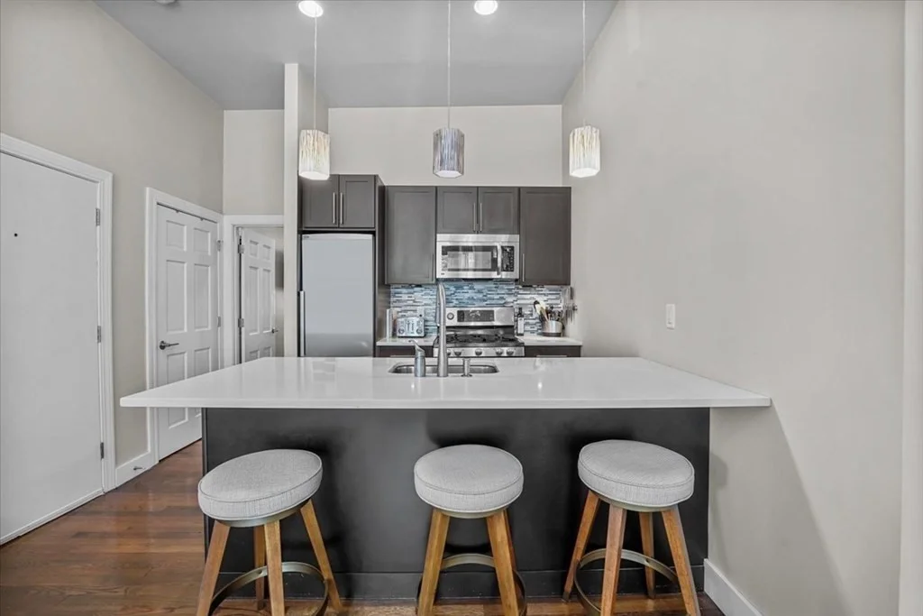 1 bed, 1 bath apartment for rent at 71 Dartmouth St Unit 2, South End — photo 9 of 24