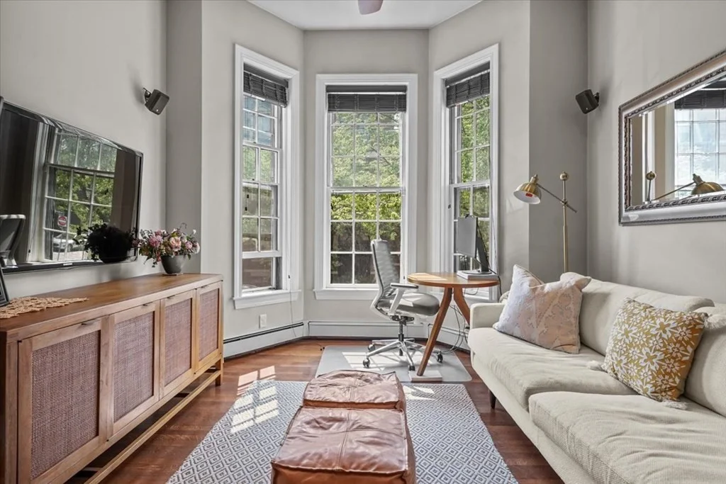 1 bed, 1 bath apartment for rent at 71 Dartmouth St Unit 2, South End — photo 3 of 24