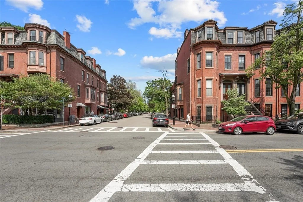 1 bed, 1 bath apartment for rent at 71 Dartmouth St Unit 2, South End — photo 23 of 24