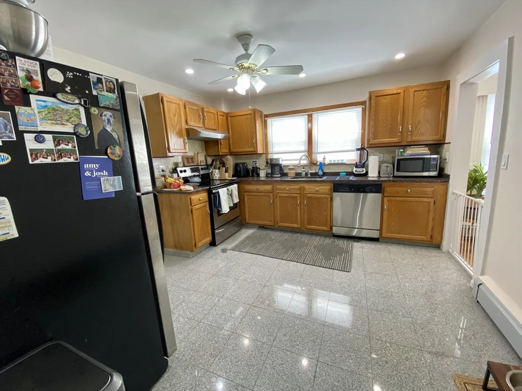 2 bed, 1 bath apartment for rent at 71 Edenfield Ave Unit 1, Watertown — photo 9 of 18