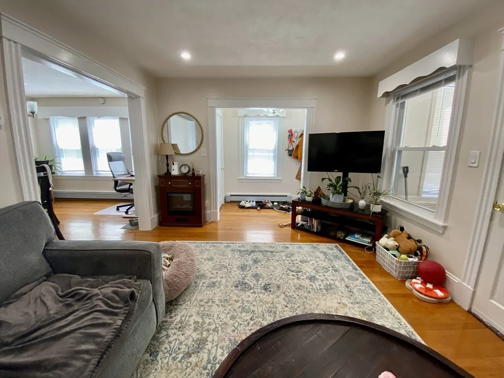2 bed, 1 bath apartment for rent at 71 Edenfield Ave Unit 1, Watertown — photo 3 of 18