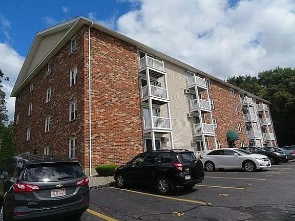 2 bed, 1 bath apartment for rent at 71 Edgeworth St Unit 15, Worcester
