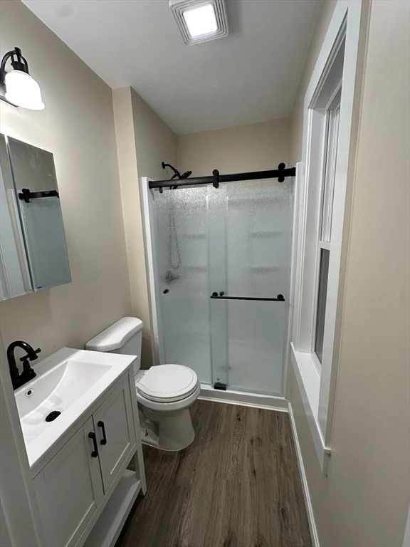 2 bed, 1 bath apartment for rent at 71 Flagg St Unit 2, Clinton — photo 4 of 13
