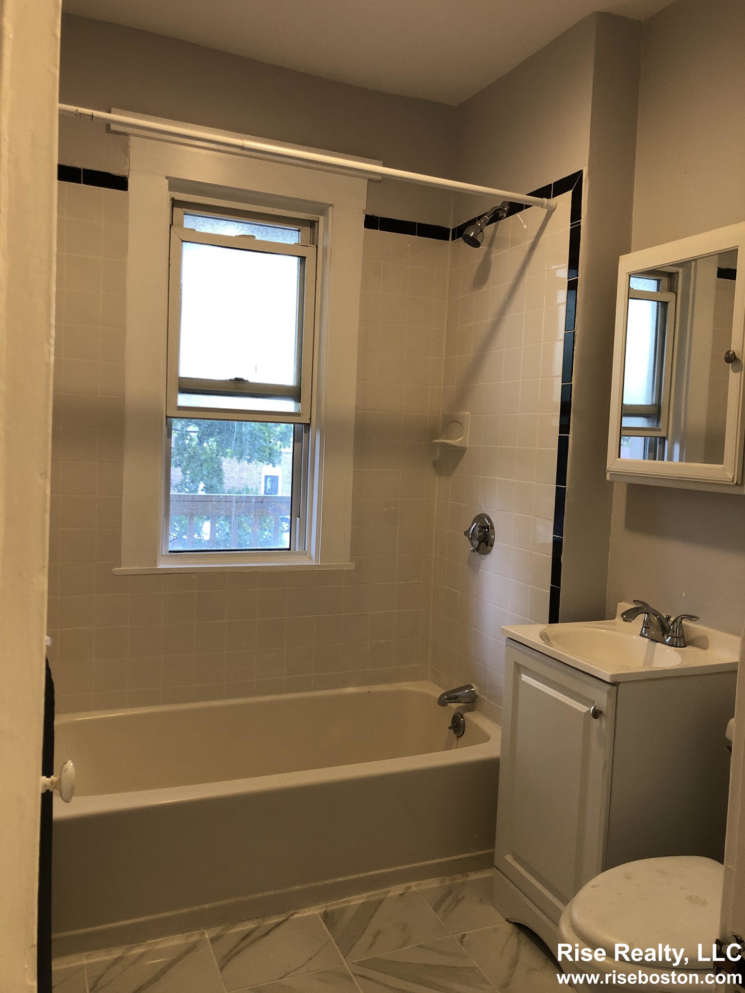 3 bed, 1 bath apartment for rent at 71 Foster St Unit 1, Brighton — photo 9 of 13