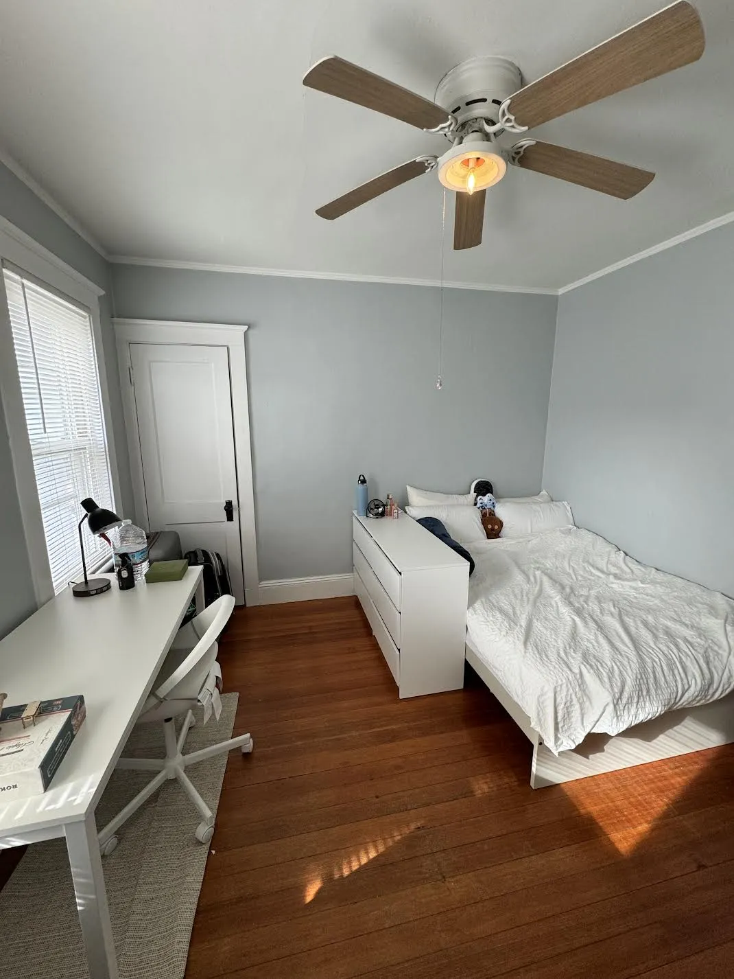 3 bed, 1 bath apartment for rent at 71 Foster St Unit 2, Brighton — photo 3 of 14