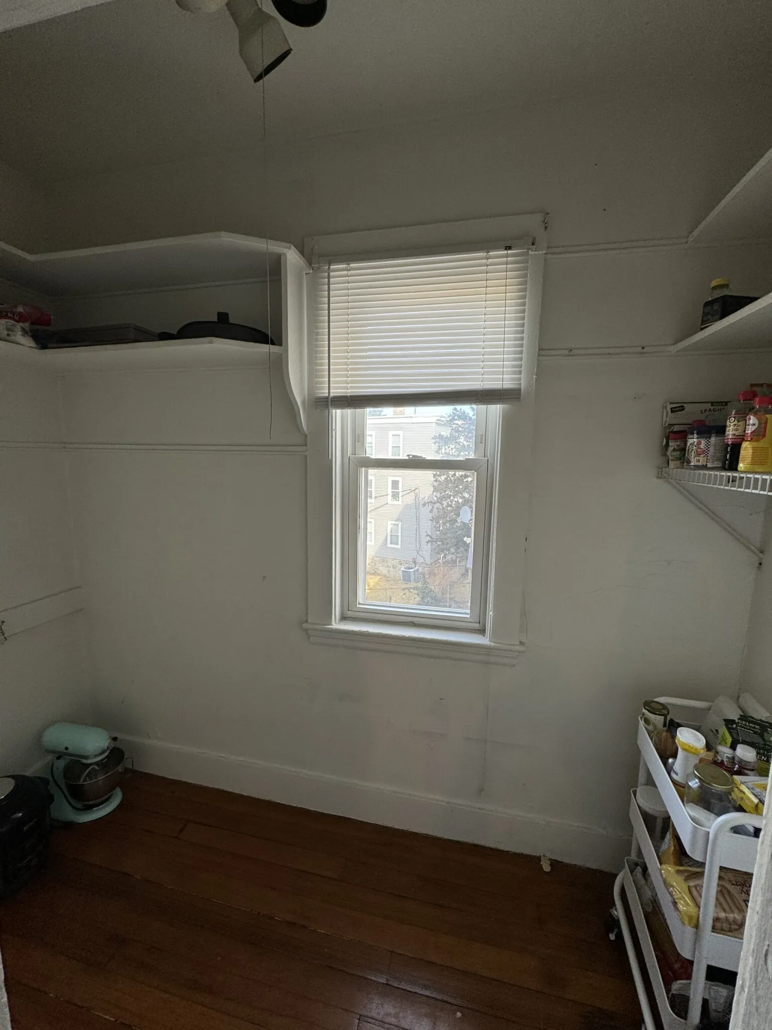 3 bed, 1 bath apartment for rent at 71 Foster St Unit 2, Brighton — photo 10 of 14