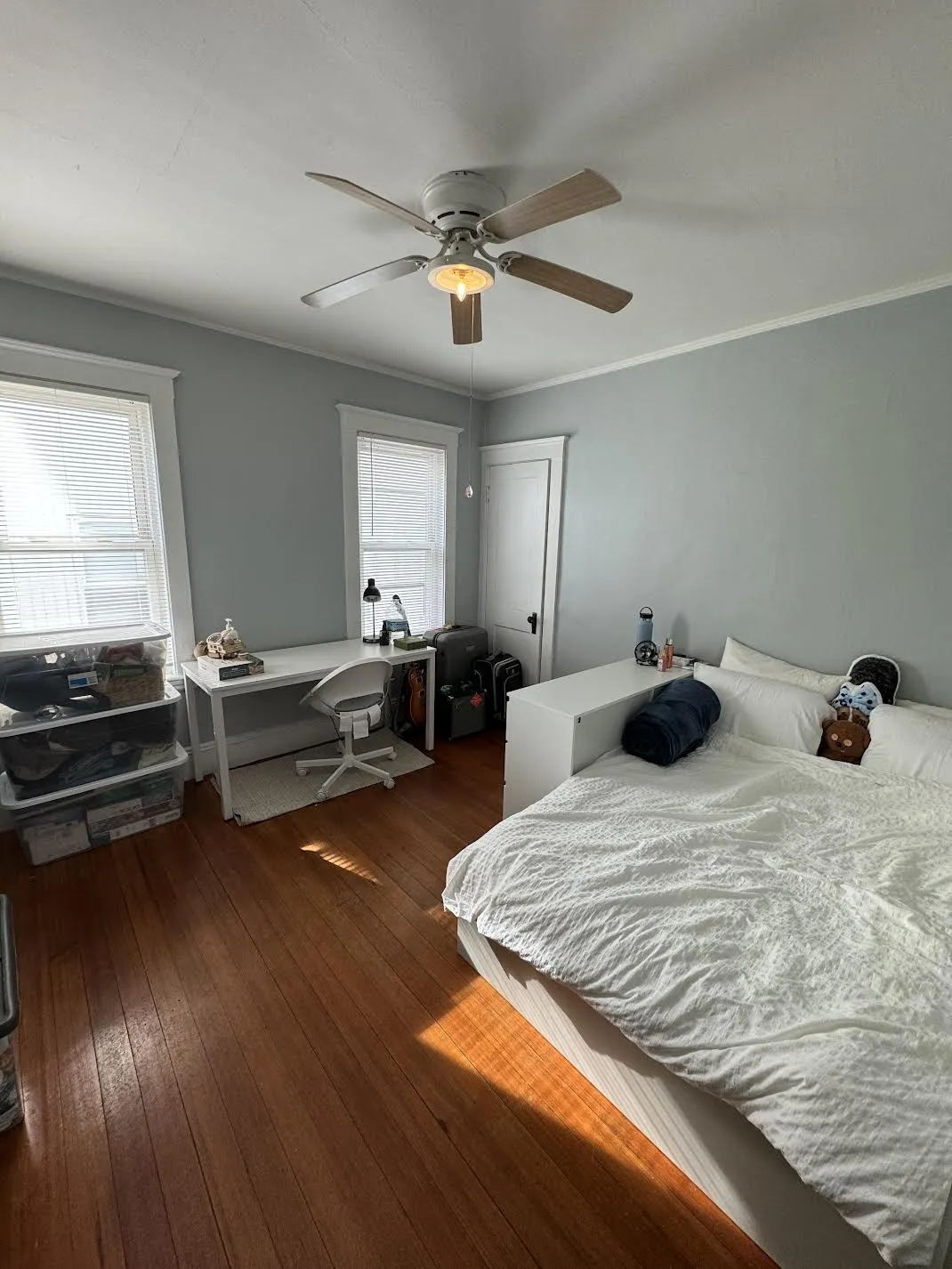 3 bed, 1 bath apartment for rent at 71 Foster St Unit 2, Brighton — photo 2 of 14