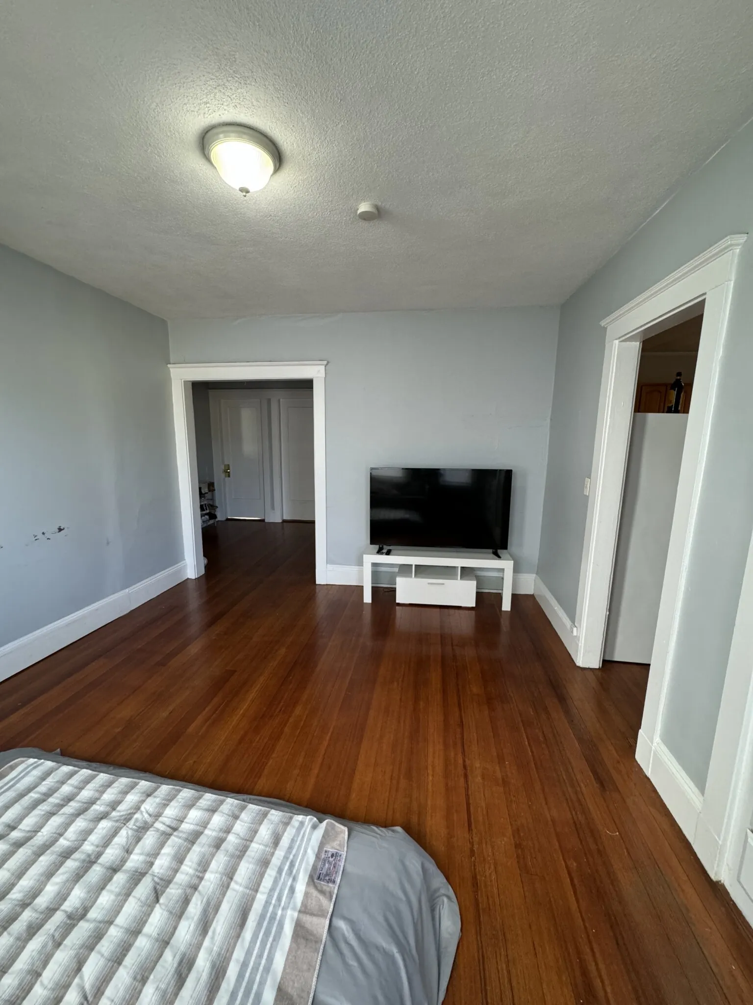 3 bed, 1 bath apartment for rent at 71 Foster St Unit 2, Brighton — photo 8 of 14