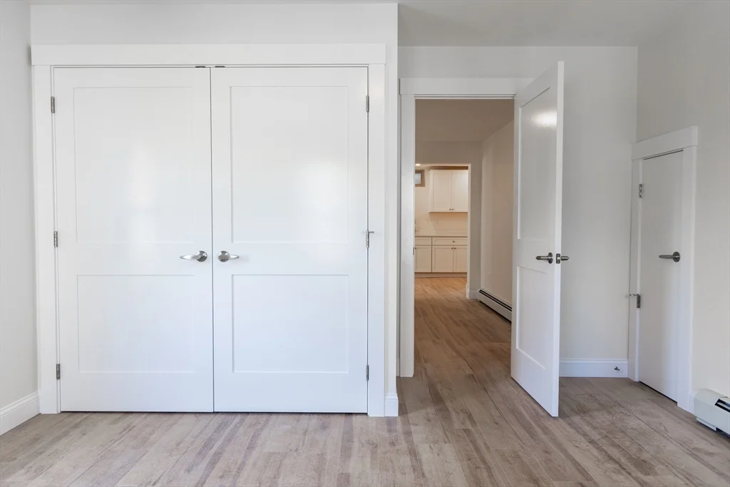 1 bed, 1 bath apartment for rent at 71 Friend St Unit 1L, Gloucester — photo 5 of 8