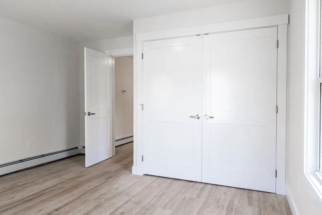 1 bed, 1 bath apartment for rent at 71 Friend St Unit 1R, Gloucester — photo 7 of 11